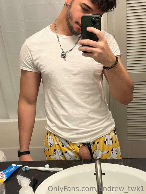 peek a boo 🍆