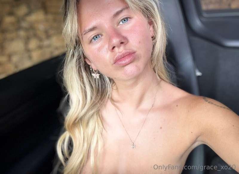 try to focus on my eyes 🤣