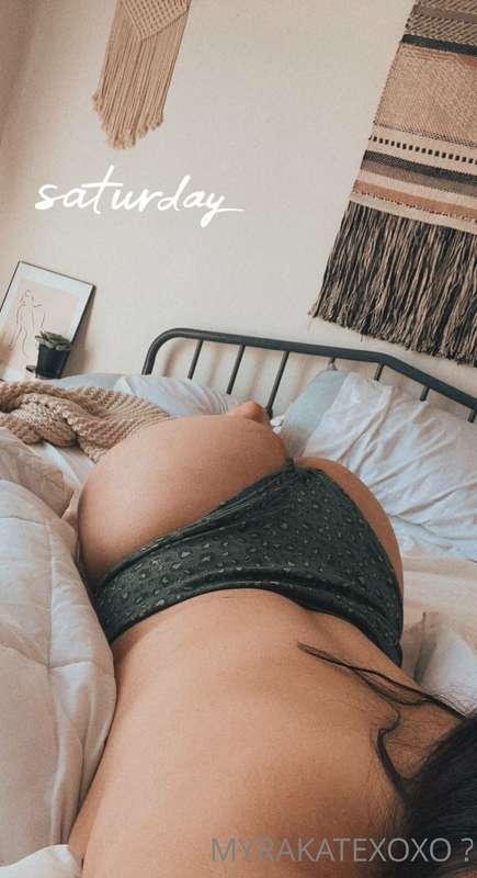 I want to fall asleep and wake up to cock in between my chee..