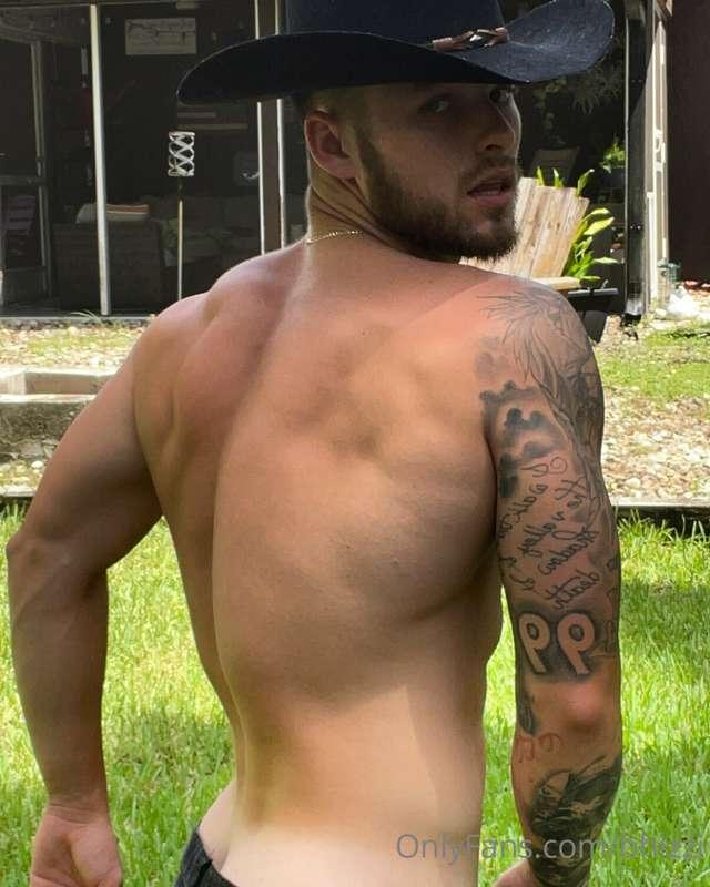 Should I do this video naked?😈👹👹