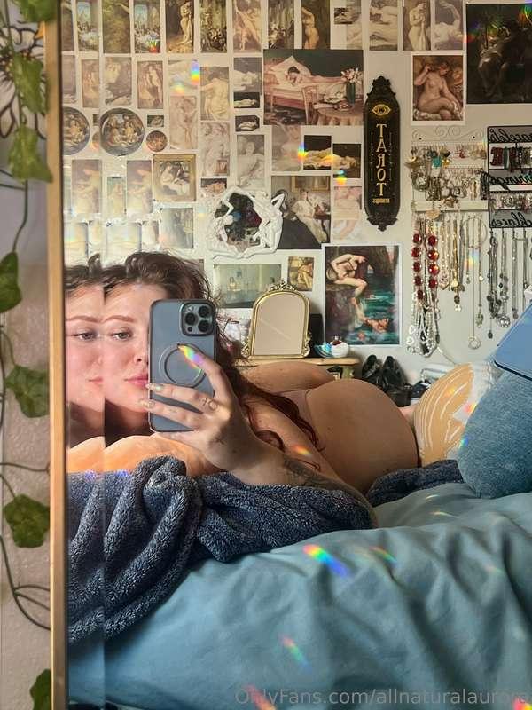 What’s cuter? My ass or my face? Also should I do a live str..