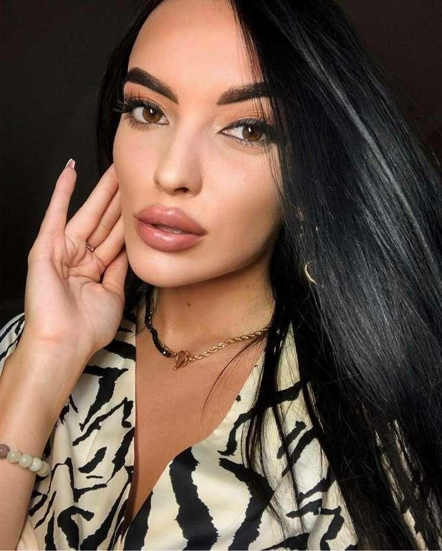 how is your day going? 💋