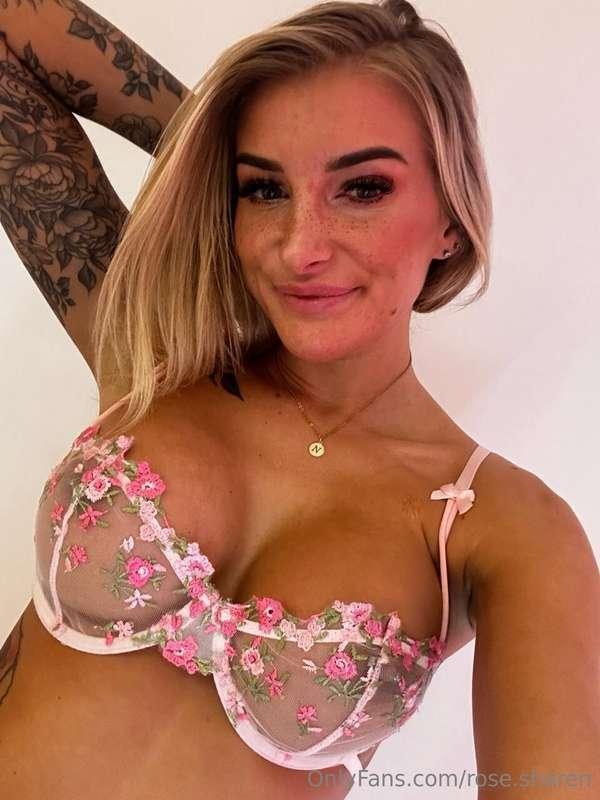 Guten Morgen, du kleiner Lüstling 😘Noch müde? Oder steht bei..