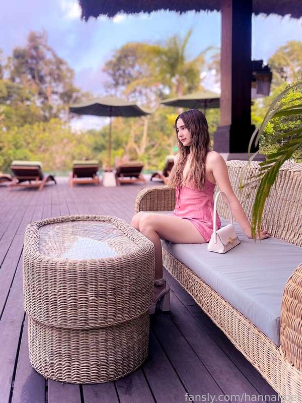 Just sitting here thinking about you

🧚🏻 #outdoor #dress #nonnude #natural #petite #cutegirl #young #brunette #baby #asian 🧚🏻