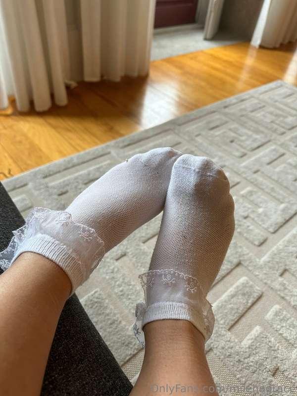 MY BIGGEST FEET BUNDLE EVER!! 🙈 I know a lot of you love to ..