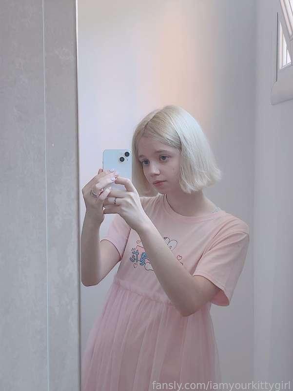 iamyourkittygirl image #1