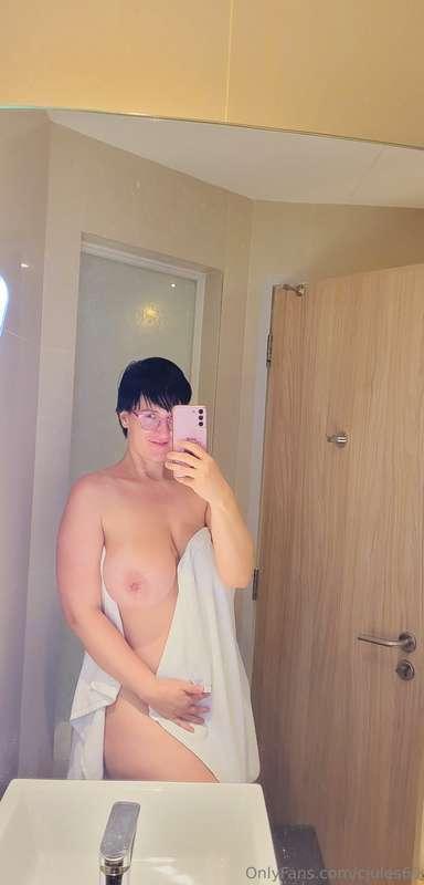 Happy Titty Tuesday 😋 