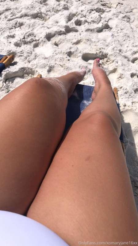 Last full day at the beach!! I’ve gotten so damn tan. Your c..