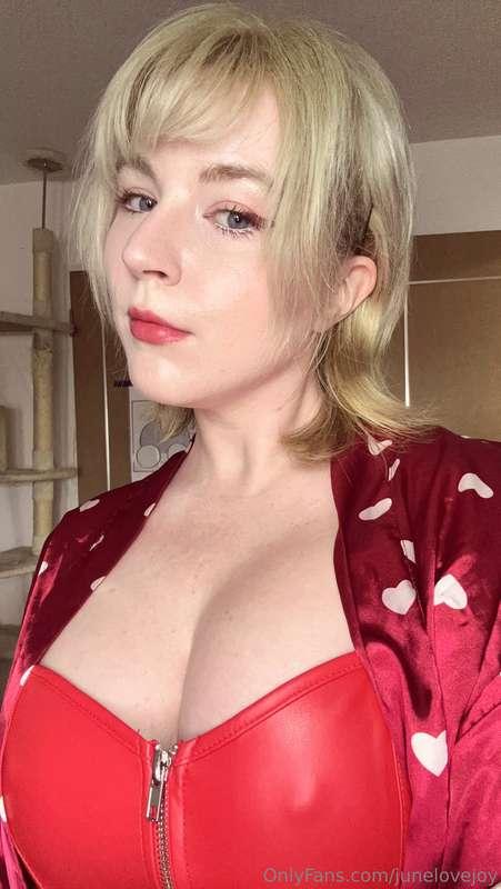 junelovejoy image #1