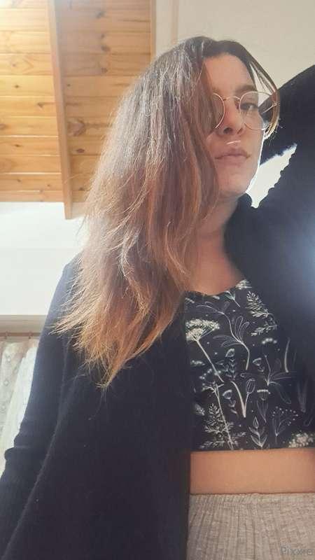  Do you prefer it straight or curly??? 🫣