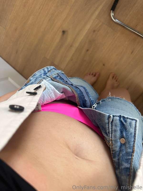 I'm going to the beach to enjoy the water and the sun♥️