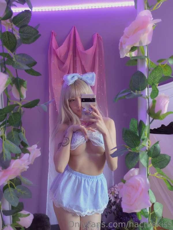 Let me take you to wonderland 🐇