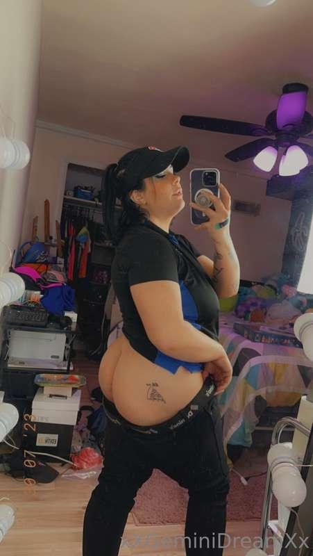 I posted this on 🐦 and it was a crowd favorite. What do you ..