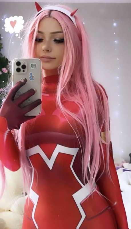 imagine a zero two asmr vid 🤭