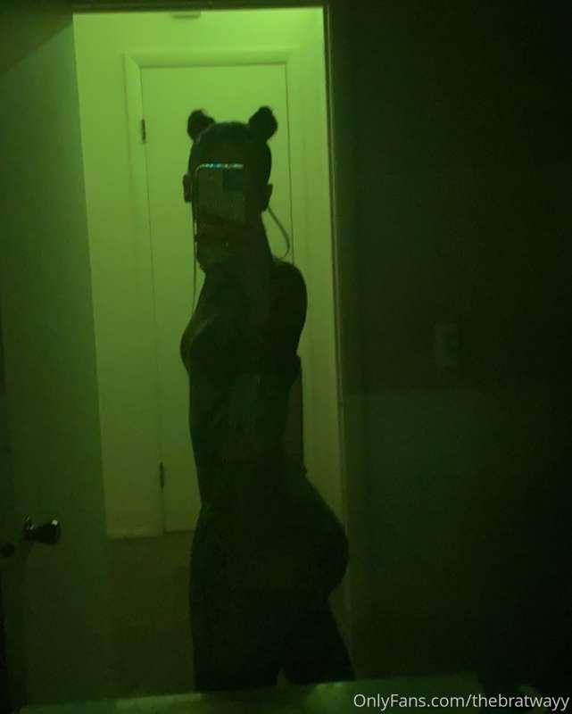 Silhouette go crazy 💚