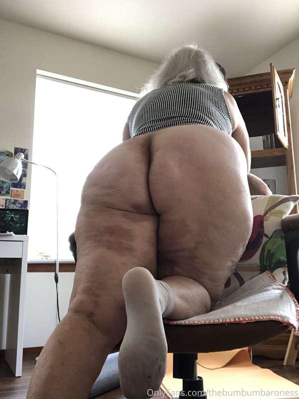 thebumbumbaroness image #4