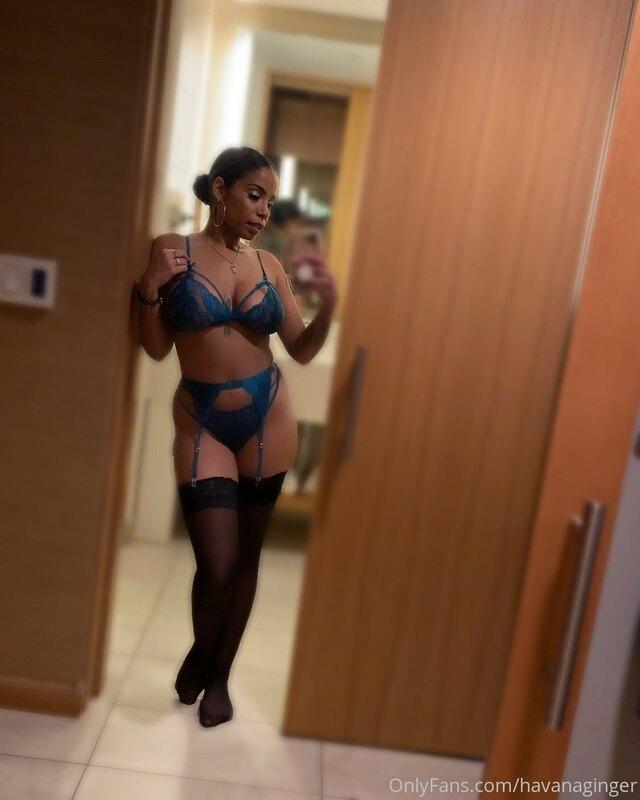 💋Hola papi happy Friday no better time to get freaky 😜