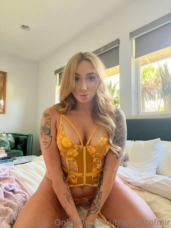 Rise and shine honeyy🥰 I have an early bird nut special! Dm ..