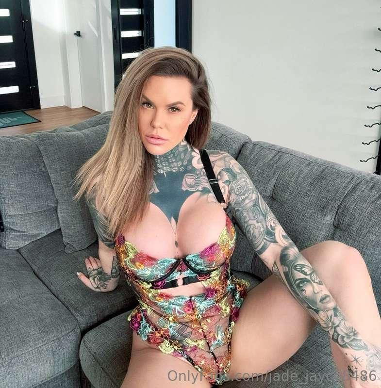 Would you date a girl like me? Be honest.☄️