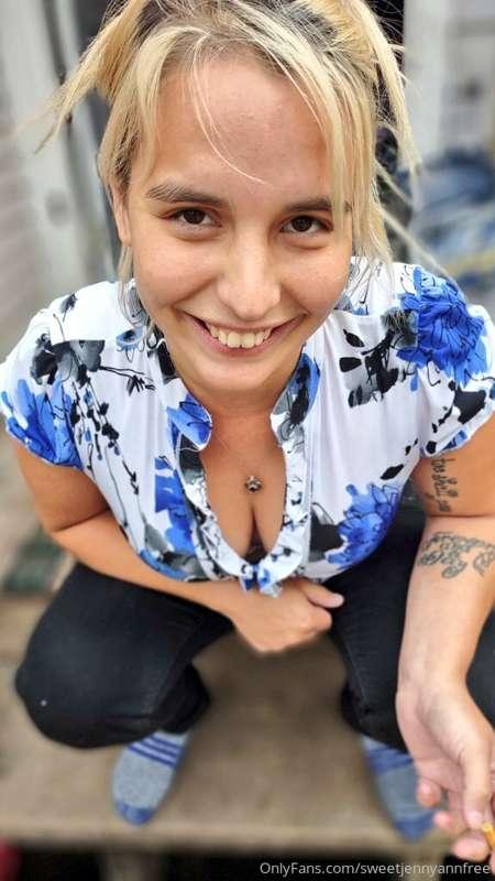 I love that necklace!!!