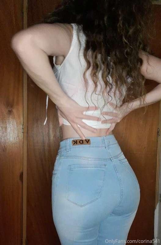 corina2323 image #4