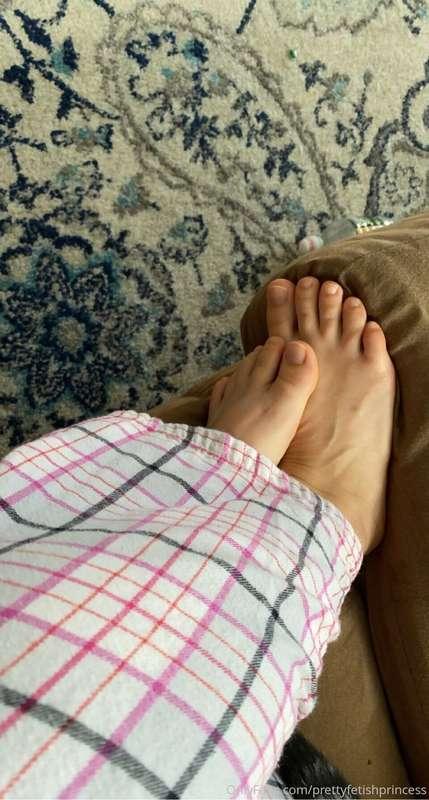 Anyone like feet?? 😜