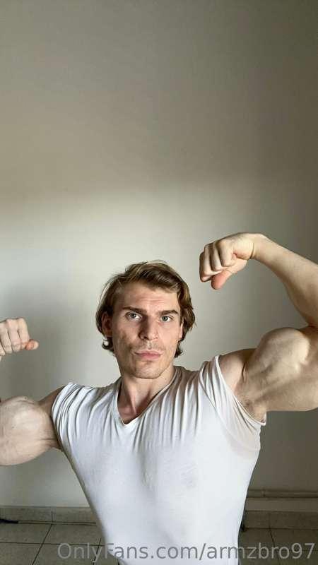 armzbro97 image #1