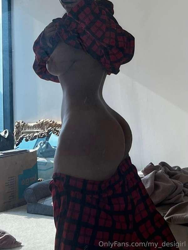 unpacking is taking wayyy too long , so ima be posting conte..