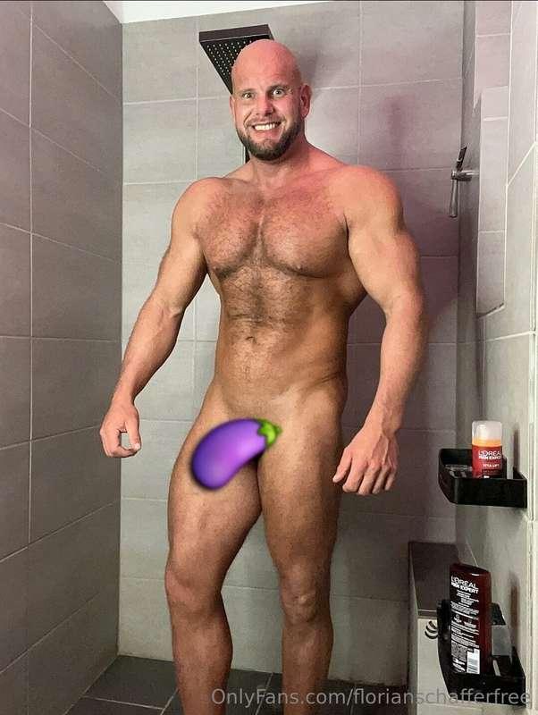 There is still room in the shower 😏