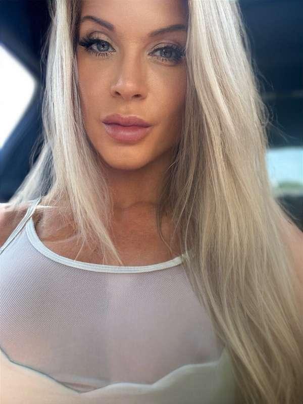moremisssallyx image #0