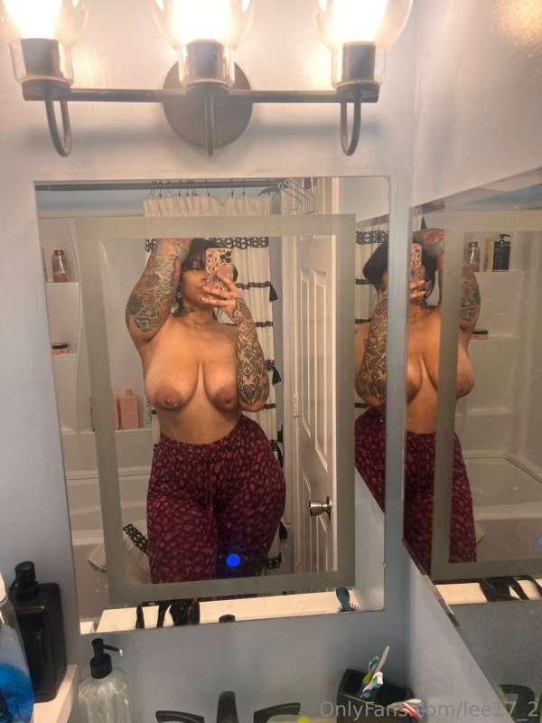 tits out for Memorial Day 🍒 🇺🇸