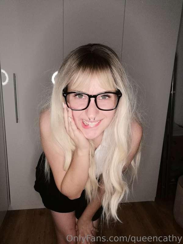 Hei meine Süßen, ich bin aus meiner kurzen Auszeit zurück😏 s..