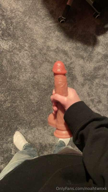 this huge realistic dildo just got delivered 🫣  remember to ..