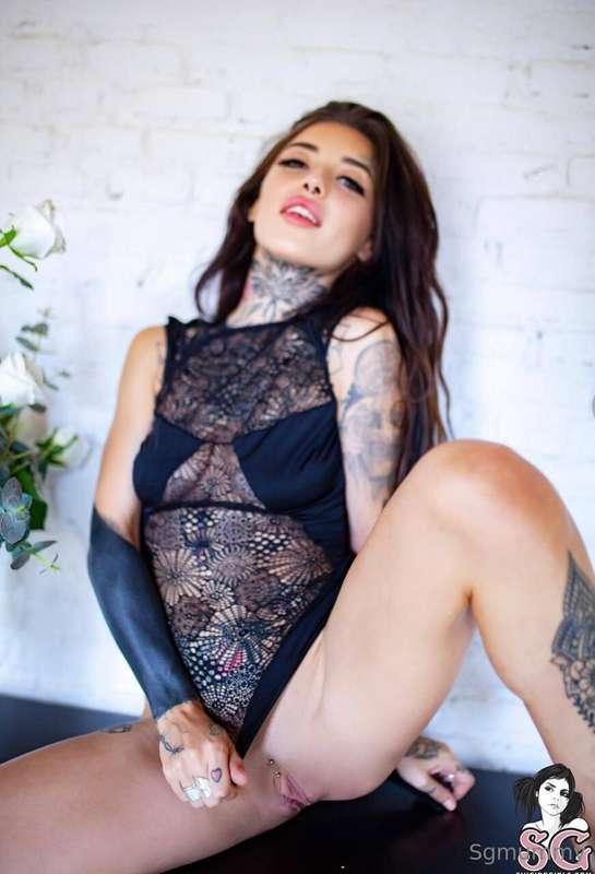 Me hablas al chat y me dices como te sientes?😈

Talk to me i..
