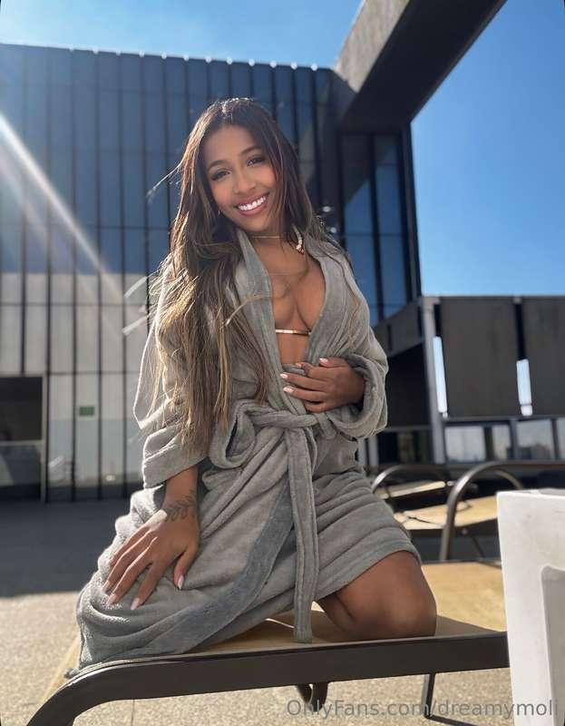 Sat down in my robe… but it might just slip if you keep look..