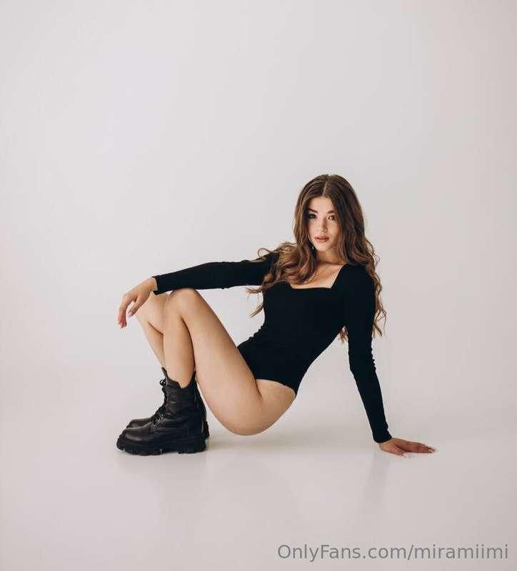 do you like my pictures from the photo shoot? If so, message..