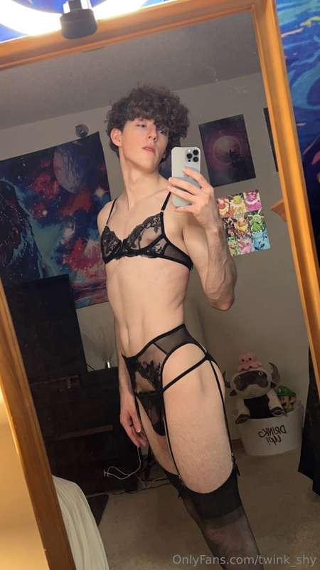 twink_shy image #4