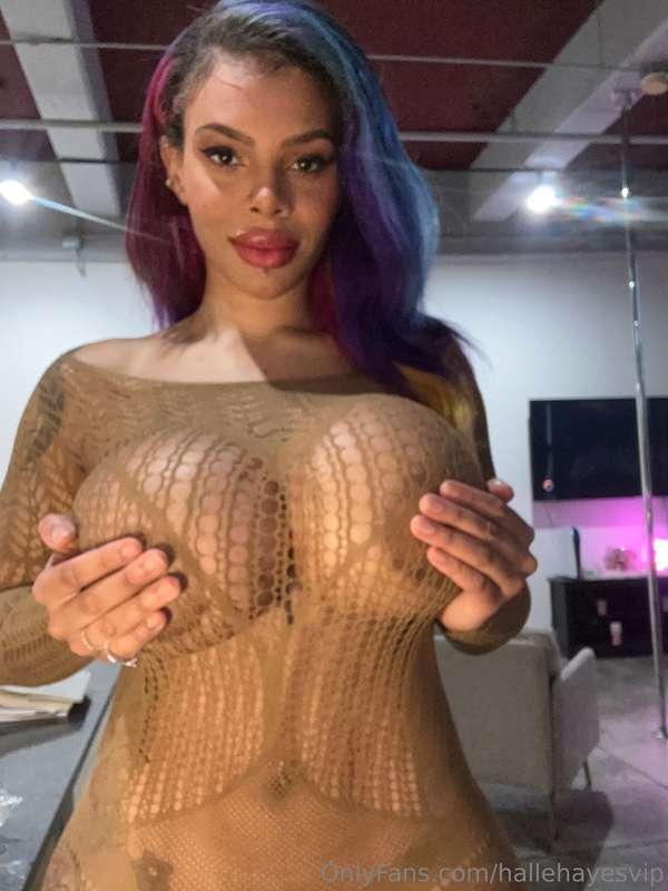 wwyd with these babe? 😘 i'd love to know how naughty you'd g..