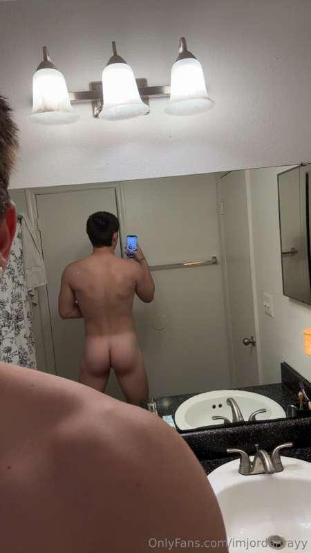 Add me on snap for customs. Comment once ur done so I can ad..
