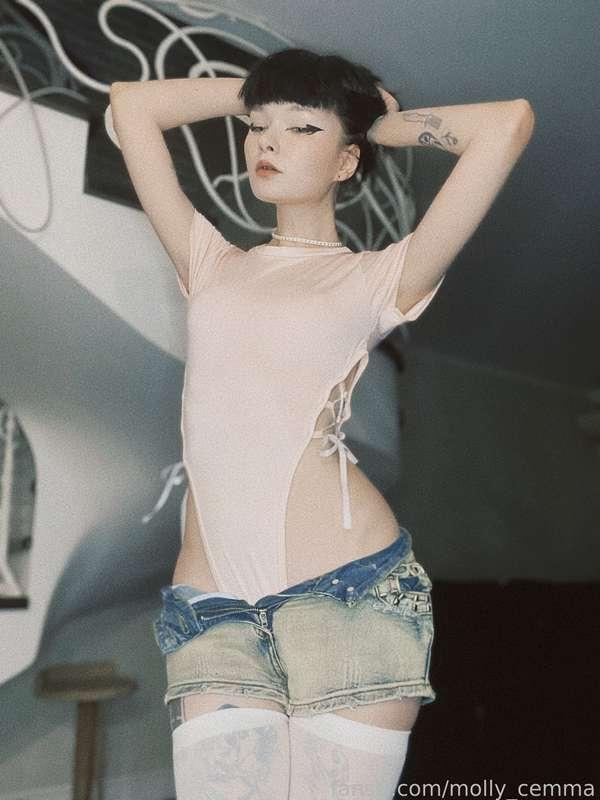 molly_cemma image #1