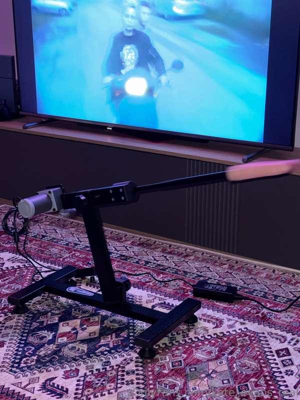 kate_evans_real image #0