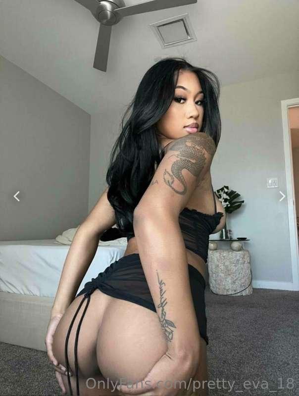 Slutty little Asian loves getting fuck by randoms😝😈🥵 takes r..