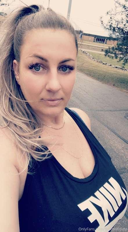 Dream it, Believe it, Be it.
MILF Monday xoxo🖤🤍