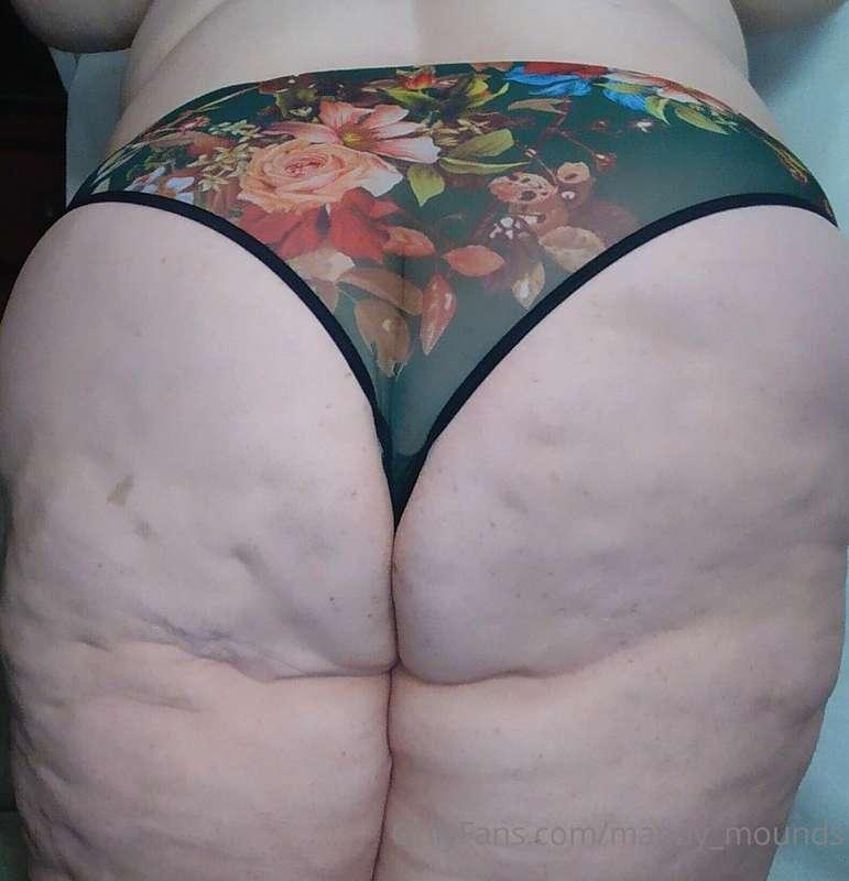 I've been bad. Is this ass spankable enough for you?