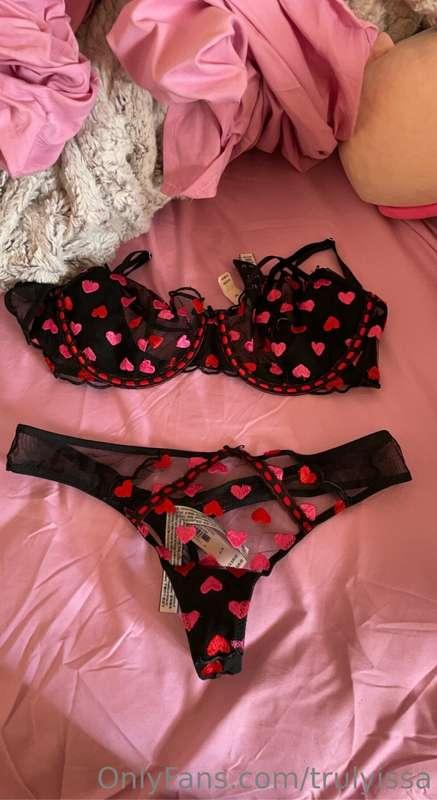I bought this yesterday! If you wanna see me where it tip wh..