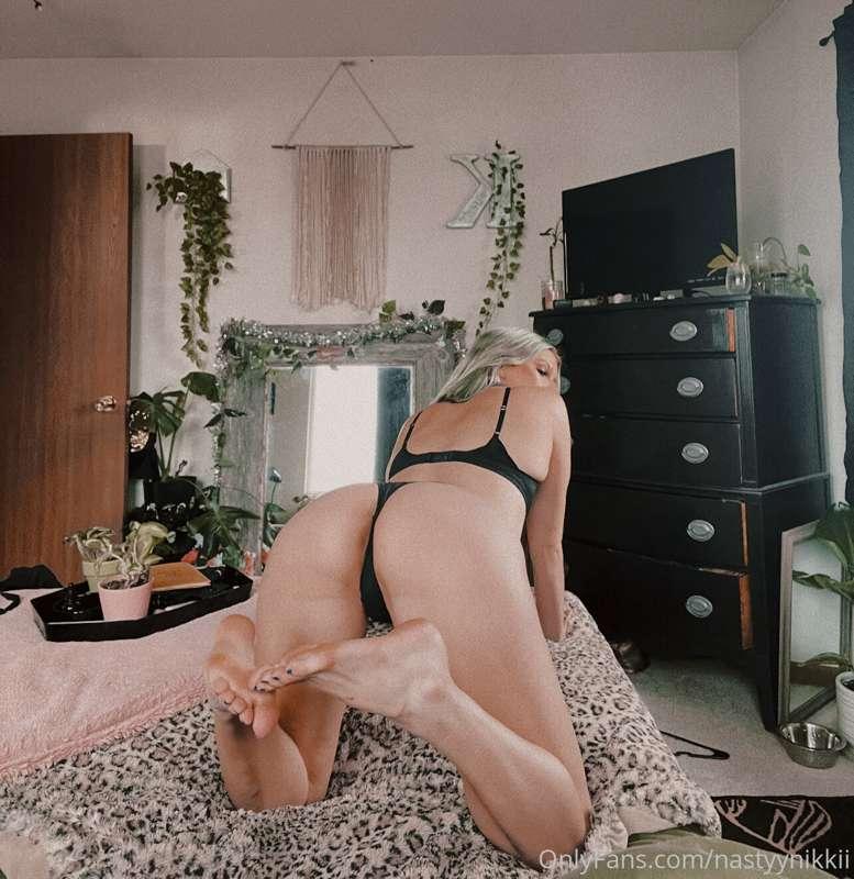 Spank me and tell me Ive been a bad girl😈