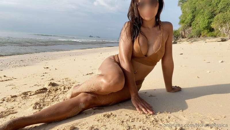 Happy weekend, babe! Let's have some fun and get naughty 😉