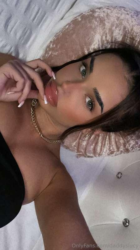 ## Pouting my lips for you! 💋💋 Do you like these thick lips ..