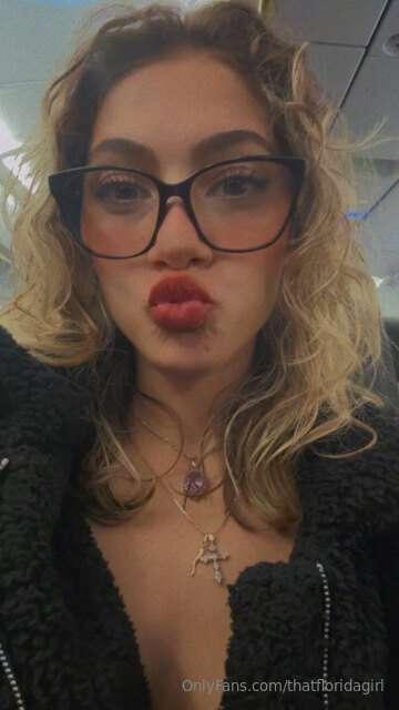 💋💋💋