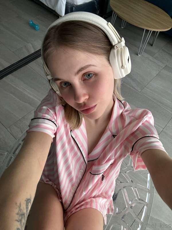 The music I listen to often depends on my mood ☆ *:・ﾟDo you ..